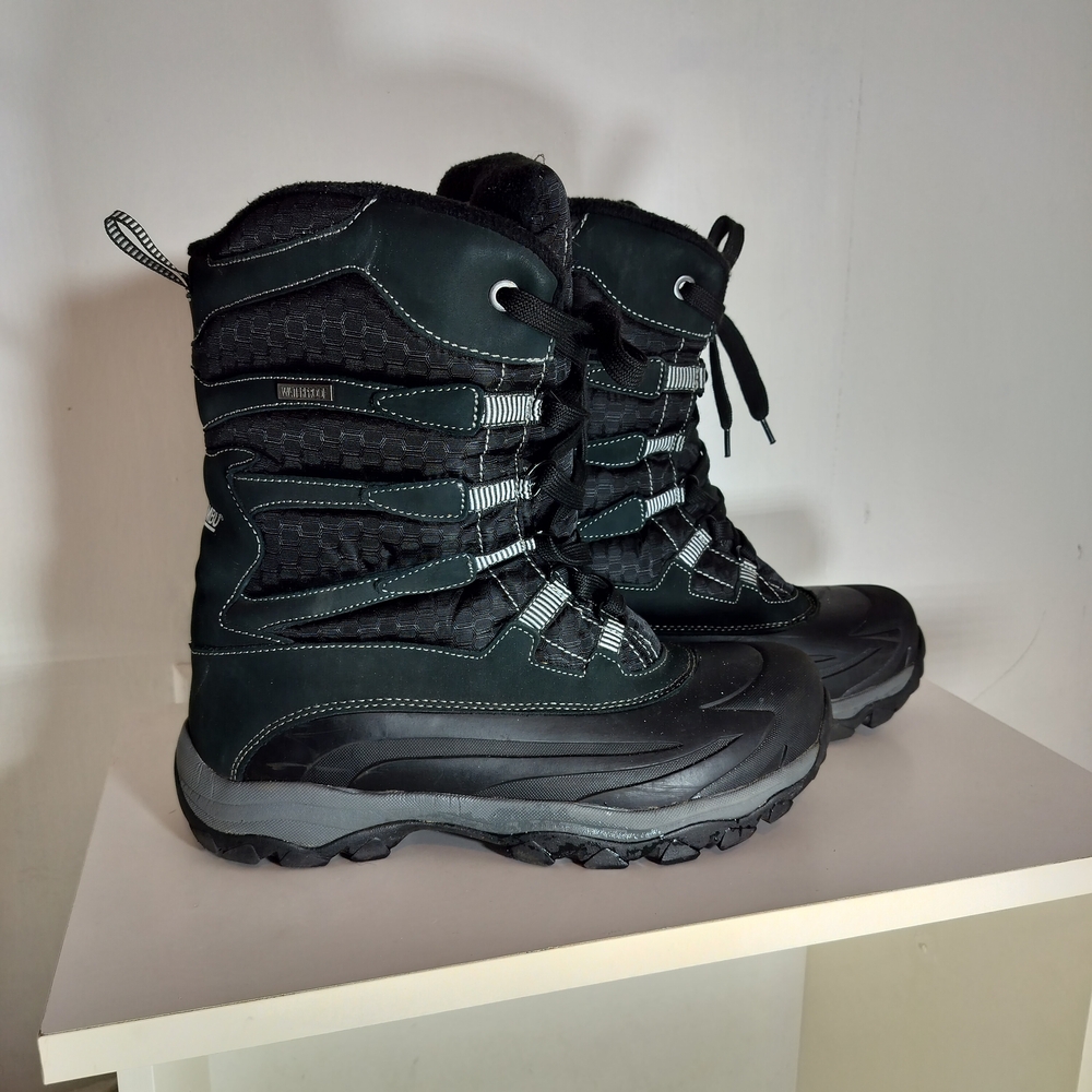 Khombu Black and Gray Men's Boots - Picture 1 of 6